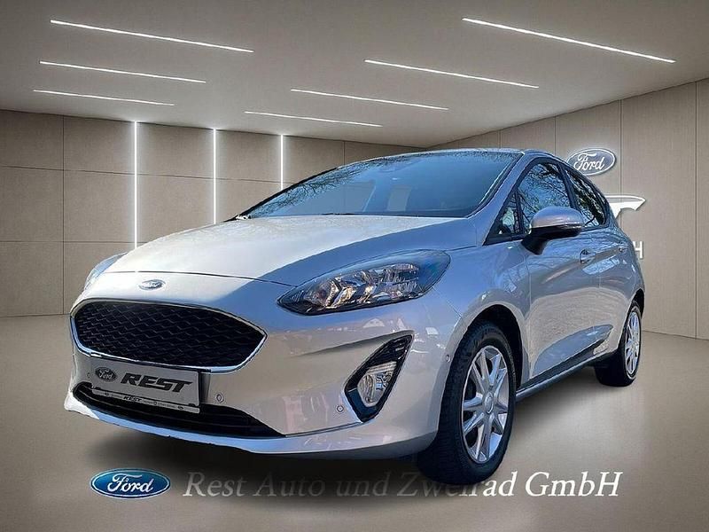 Gebraucht Ford Fiesta Cool & Connect 101 PS (74 kW) 2021 Polarsilber metallic (metallic) Kleinwagen