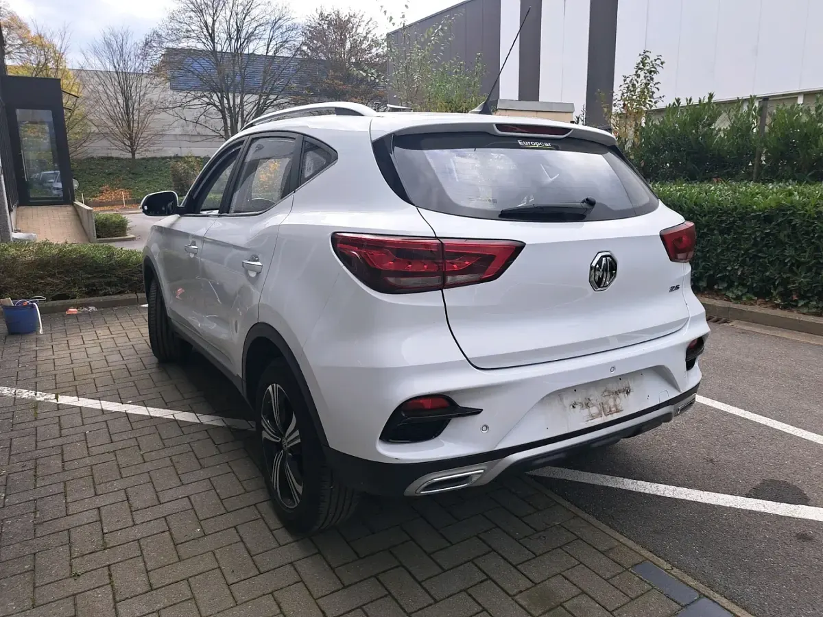 Gebraucht MG ZS Comfort 106 PS (77 kW) 2023 (dover white) SUV
