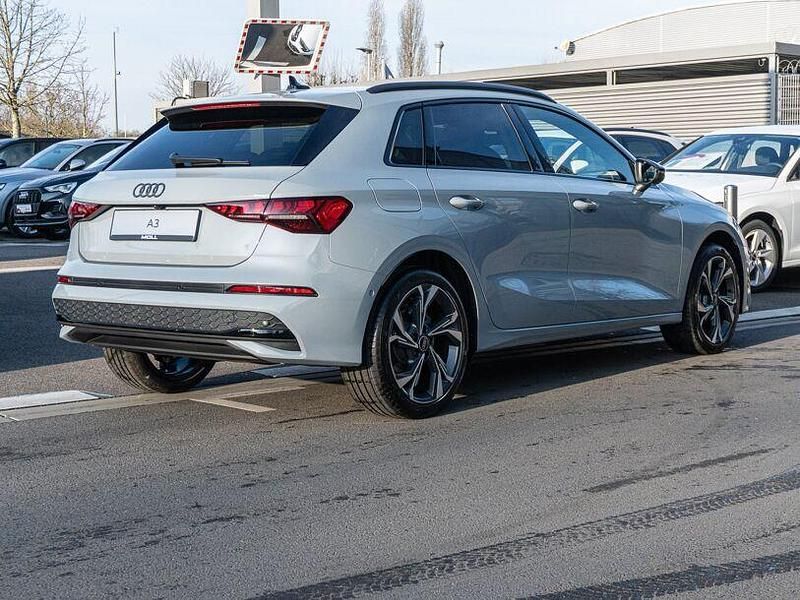 Gebraucht Audi A3 Advanced 116 PS (85 kW) 2025 Pfeilgrau perleffekt Limousine