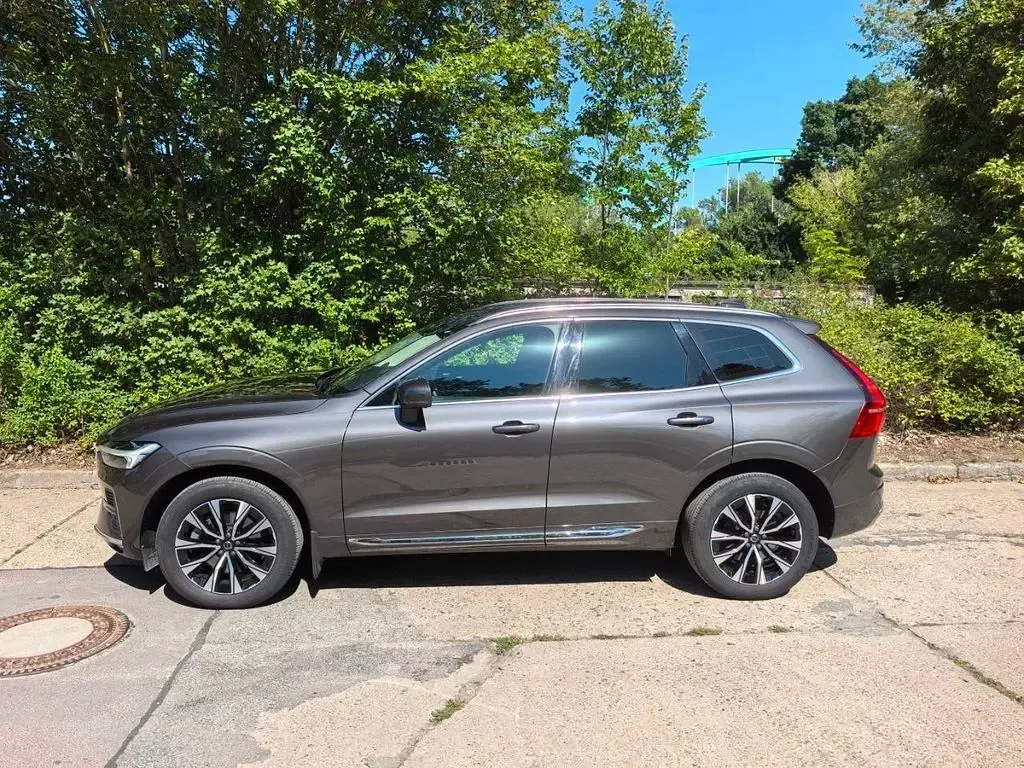 Gebraucht Volvo XC60 Ultimate 197 PS (144 kW) 2023 Grau SUV