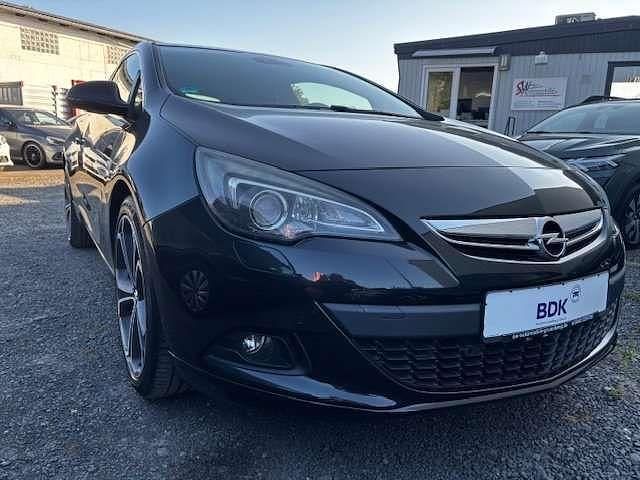 Graphitschwarz Gebraucht 2013 Opel Astra GTC S Coupé | 6.990 € (Etwas zu teuer) - Bild 1/4