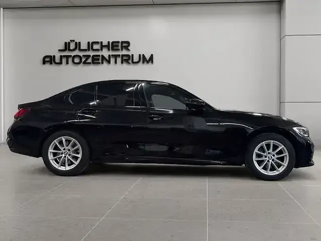 Gebraucht BMW 330 M Sport 258 PS (189 kW) 2020 Schwarz Limousine