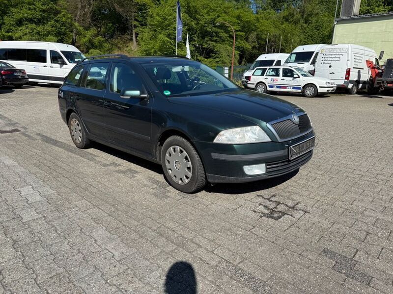 Gebraucht Skoda Octavia Team Edition 105 PS (77 kW) 2008 Grün Kombi