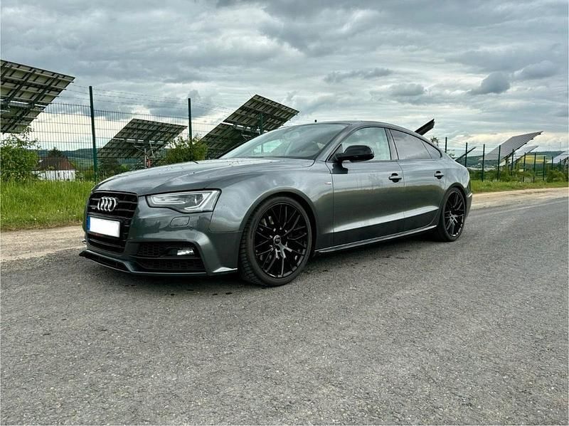 Grau Gebraucht 2015 Audi A5 Sportback Sport Kleinwagen | 17.000 € (Etwas zu teuer) - Bild 1/4