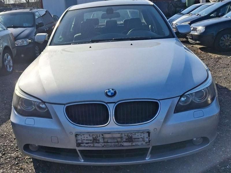 Gebraucht BMW 525 192 PS (141 kW) 2005 Silber Limousine