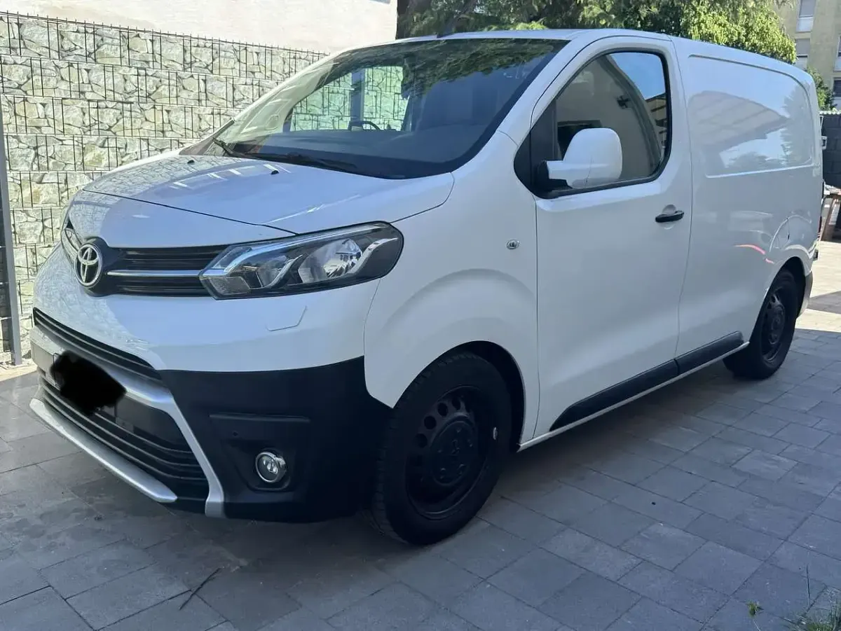 Gebraucht Toyota Proace 116 PS (85 kW) 2018 Weiß Van / Kleinbus