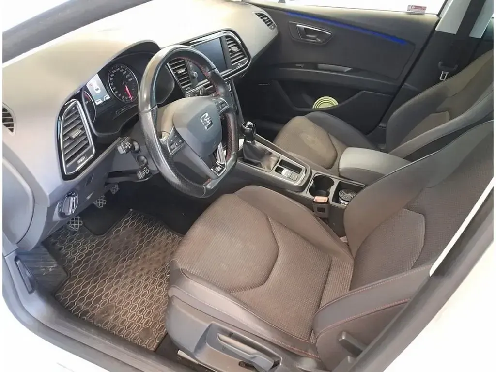 Gebraucht Seat Leon FR 125 PS (91 kW) 2018 Weiß Limousine