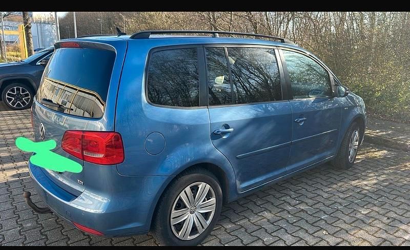 Gebraucht VW Touran 105 PS (77 kW) 2012 Blau Van / Kleinbus