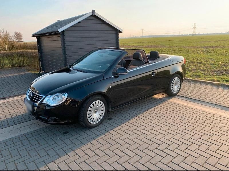 Gebraucht VW Eos 140 PS (102 kW) 2011 Schwarz Cabrio