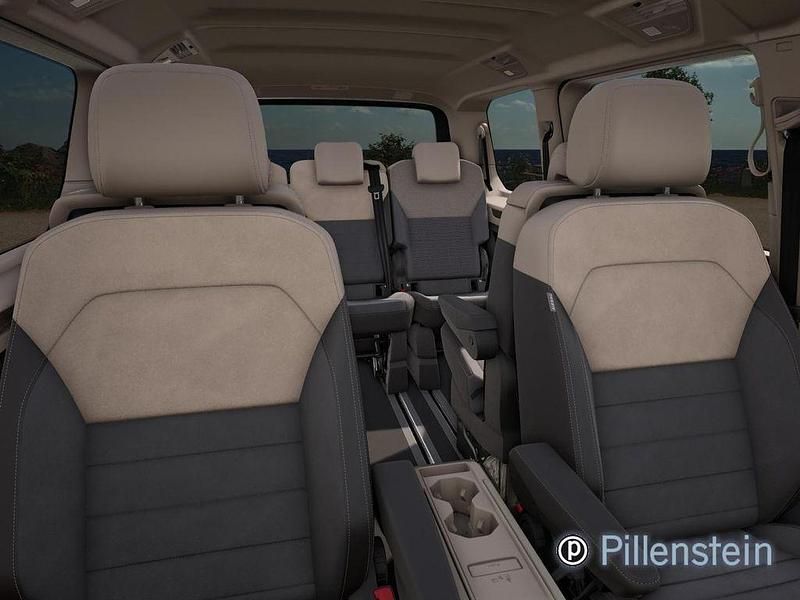 Neu VW Multivan Style 150 PS (110 kW) 2026 Grau Van