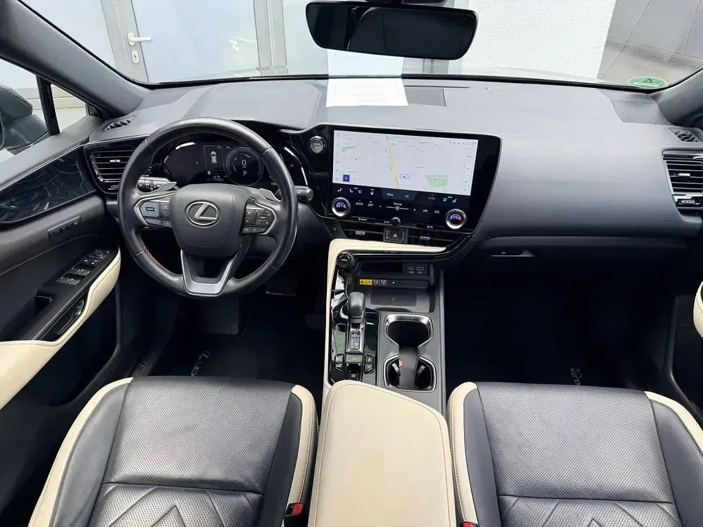 Gebraucht Lexus NX450h+ Business Edition 309 PS (227 kW) 2022 Grün SUV