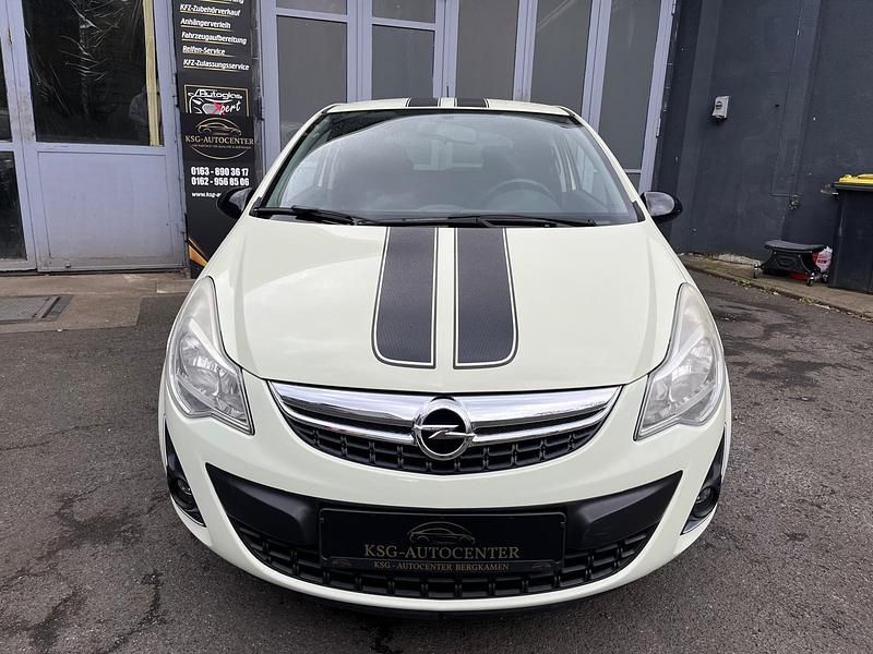 Gebraucht Opel Corsa Satellite 69 PS (50 kW) 2011 Beige Kleinwagen