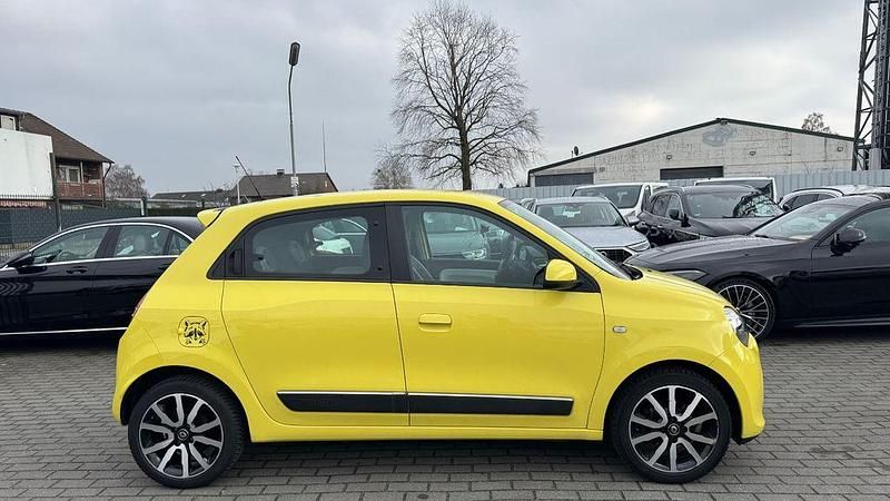 Gebraucht Renault Twingo Luxe 71 PS (52 kW) 2014 Gelb Kleinwagen