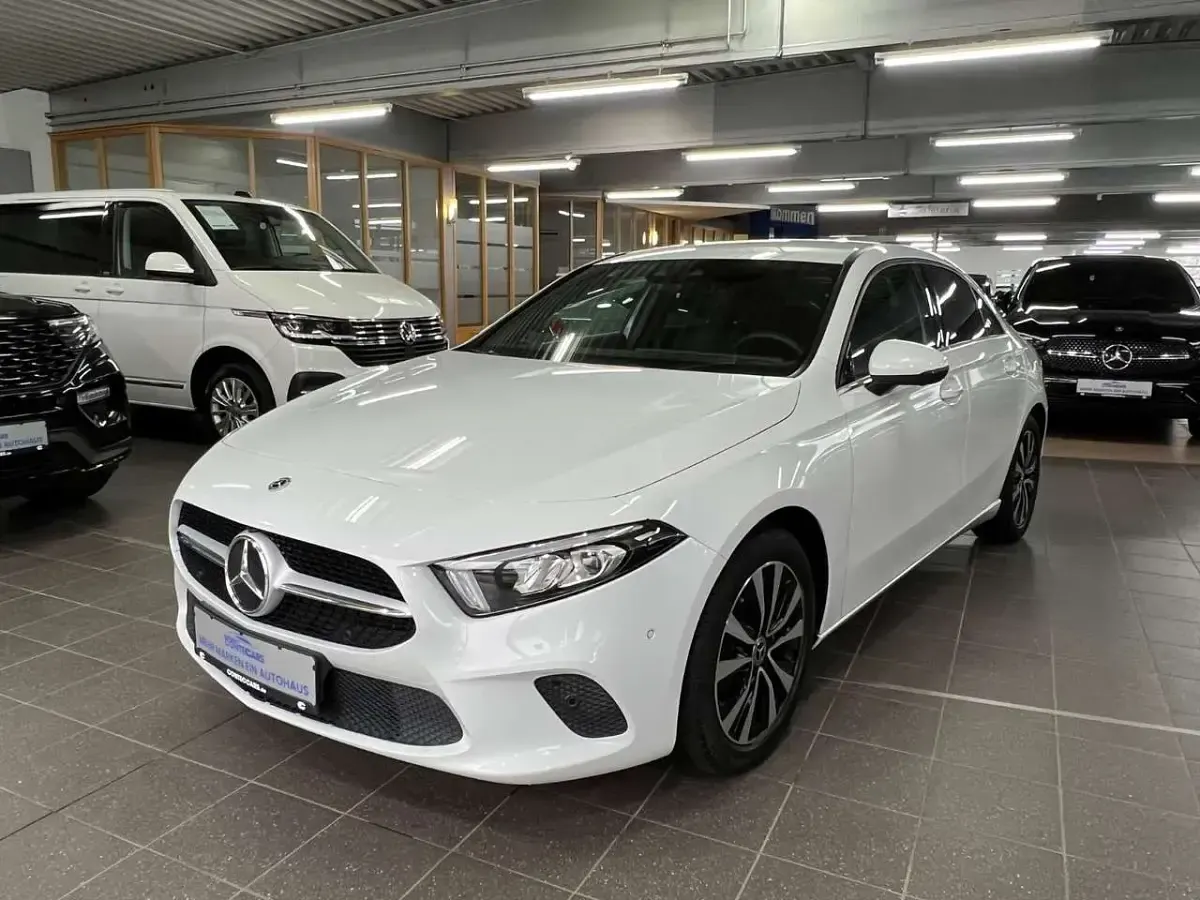 Gebraucht Mercedes A220 Style 190 PS (139 kW) 2020 Silber Limousine