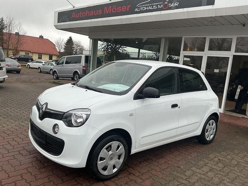 Gebraucht Renault Twingo Life 69 PS (50 kW) 2017 Weiß Kleinwagen