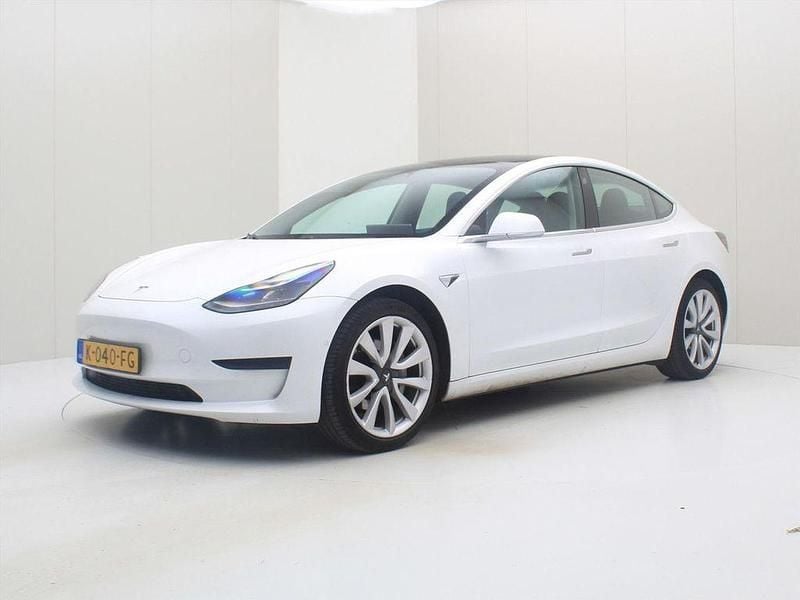 Gebraucht Tesla Model 3 Standard Range 225 kW (306 PS) 2020 Weiß Limousine