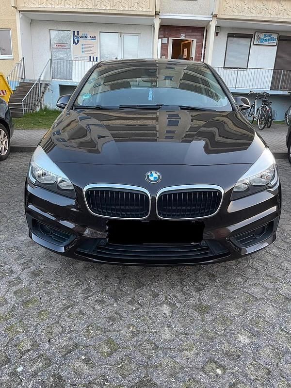 Gebraucht BMW 218 135 PS (99 kW) 2015 Braun Limousine