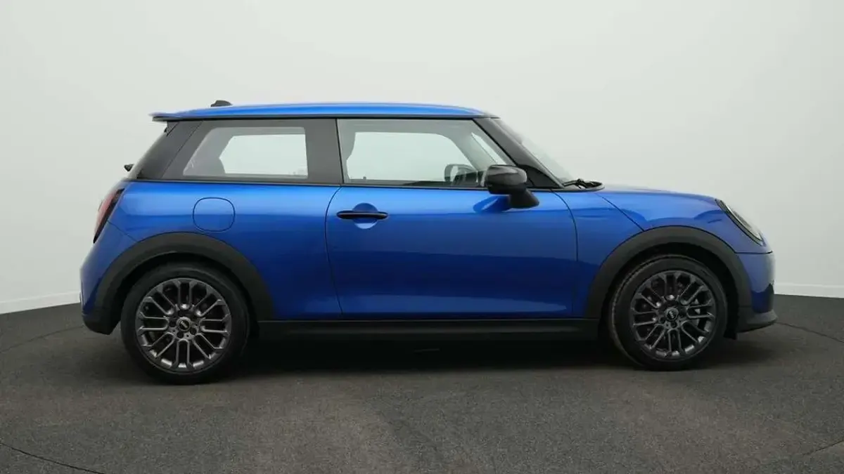 Gebraucht Mini Cooper S Classic 204 PS (150 kW) 2024 Blau Kleinwagen
