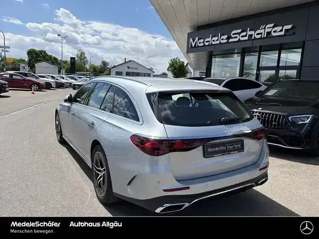Gebraucht Mercedes E450 AMG 367 PS (269 kW) 2025 Lack hightechsilber Kombi
