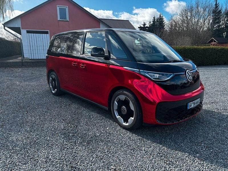 Gebraucht VW ID. Buzz 150 kW (204 PS) 2023 Rot Van / Kleinbus
