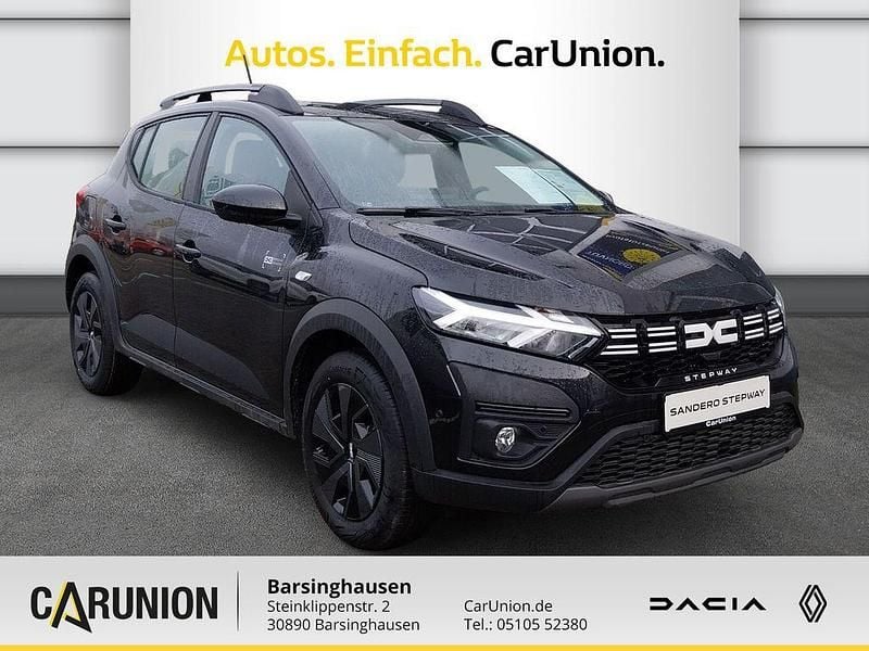 Neu Dacia Sandero Expression 91 PS (66 kW) 2025 Perlmuttschwarz metallic Limousine