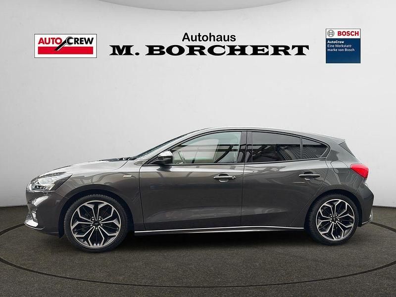 Gebraucht Ford Focus ST-Line 182 PS (133 kW) 2019 Magneticgrau (metallic) Limousine