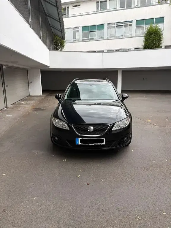 Gebraucht Seat Exeo 143 PS (105 kW) 2012 Schwarz Limousine