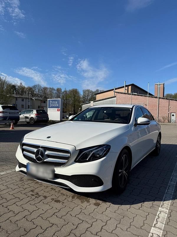 Second-hand Mercedes E200 150 CP (110 kW) 2018 Alb Berlinǎ