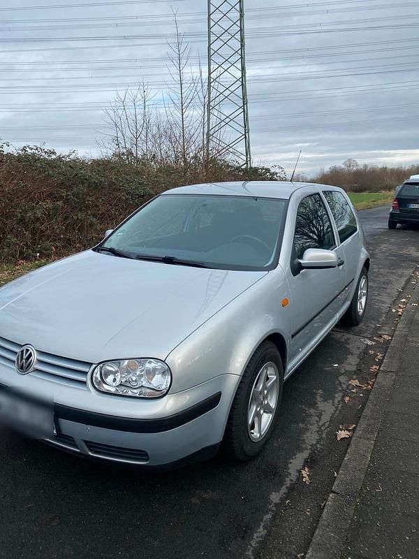 Gebraucht VW Golf IV 72 PS (52 kW) 1999 Silber Kleinwagen