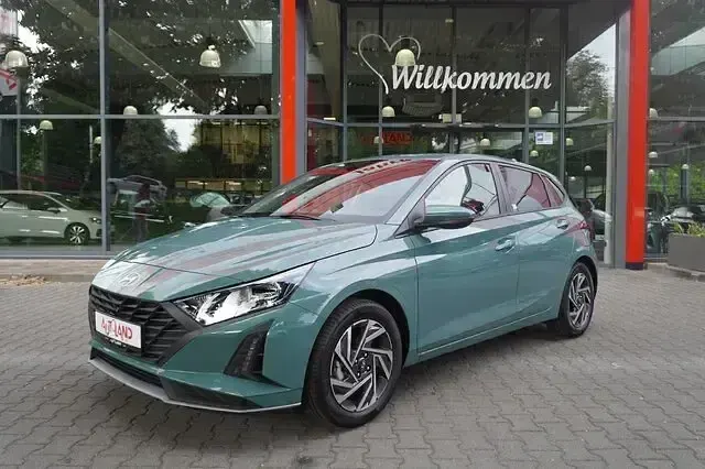 Neu Hyundai i20 79 PS (58 kW) 2025 Grün Kleinwagen