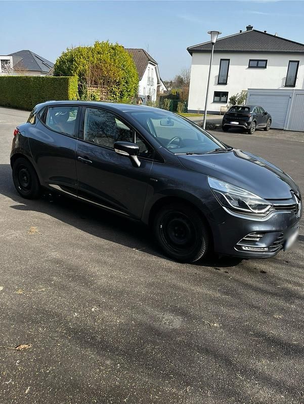 Gebraucht Renault Clio IV LIMITED 90 PS (66 kW) 2018 Grau Kleinwagen