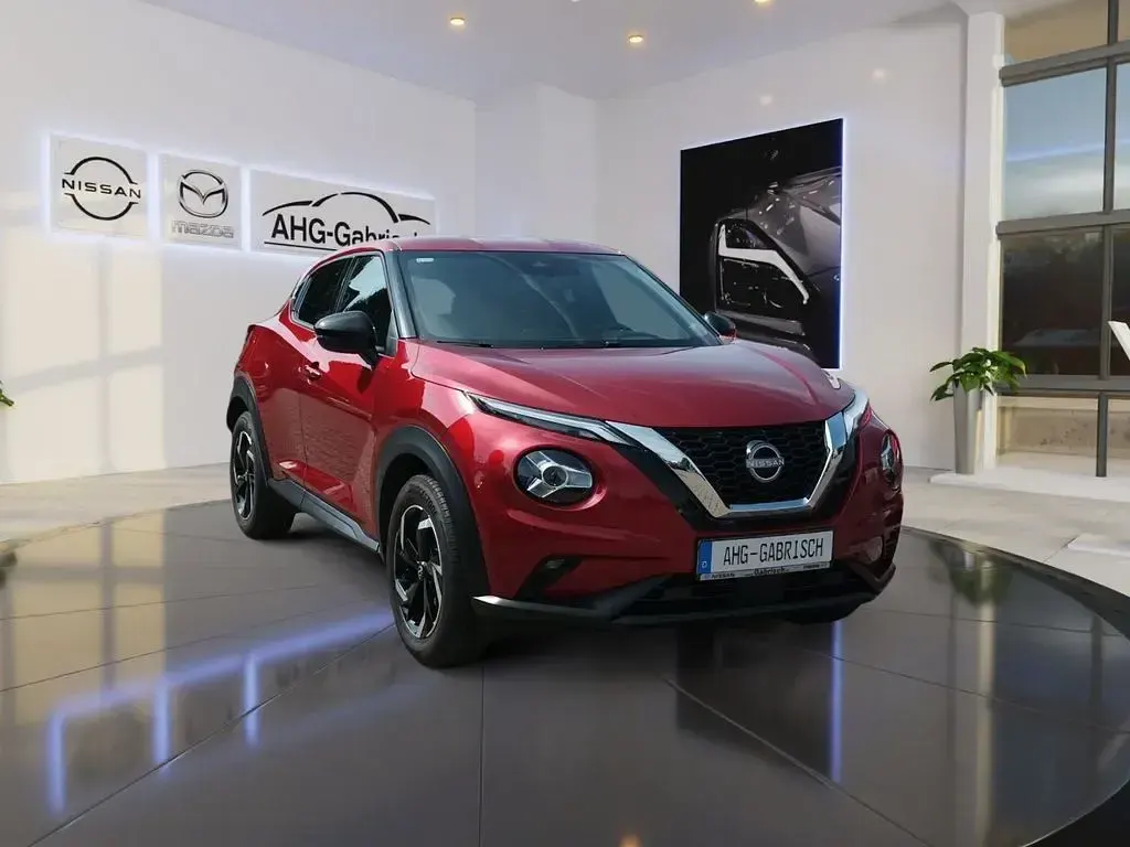 Gebraucht Nissan Juke N-Connecta 114 PS (83 kW) 2023 Fuji sunset red SUV