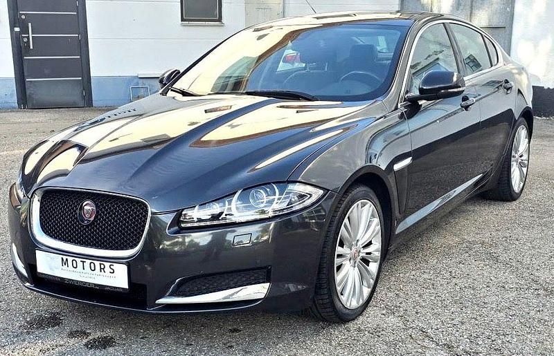 Gebraucht Jaguar XF S 241 PS (177 kW) 2014 Grau Limousine