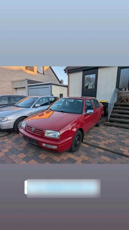 Rot Gebraucht 1997 VW Vento Limousine | 2.000 € (Fairer Preis) - Bild 1/4