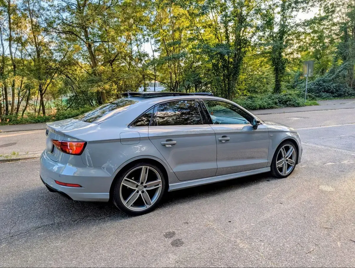 Gebraucht Audi A3 Design 150 PS (110 kW) 2018 Grau Limousine