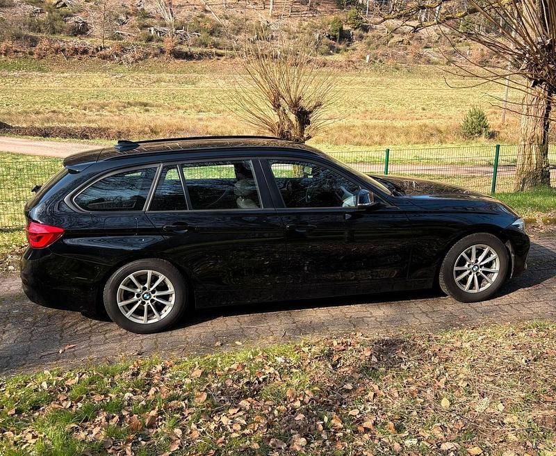 Gebraucht BMW 320 Efficient Dynamics 163 PS (119 kW) 2018 Schwarz Kombi