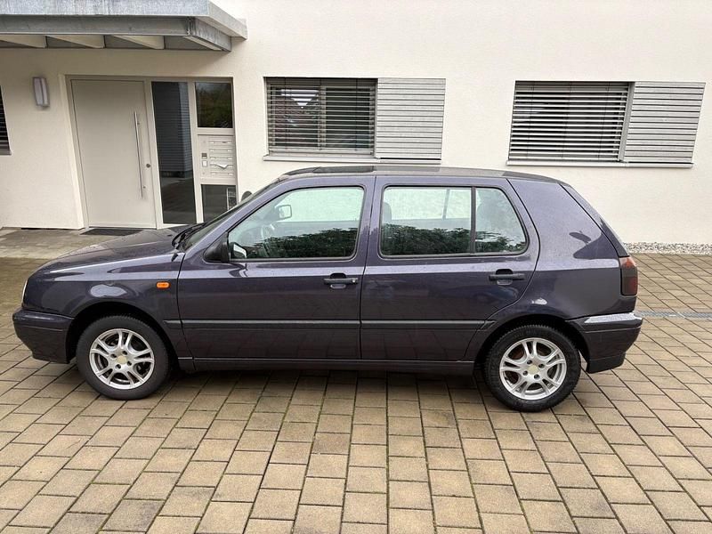 Violet Gebraucht 1996 VW Golf III Kombi | 3.200 € (Fairer Preis) - Bild 1/4
