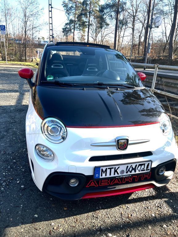 Weiß Gebraucht 2020 Abarth 595C Turismo Cabrio | 19.300 € (Etwas zu teuer) - Bild 1/4