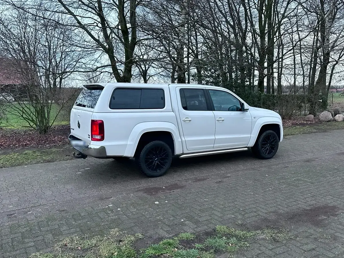 Używany VW Amarok 179 KM (131 kW) 2013 Biały Pickup