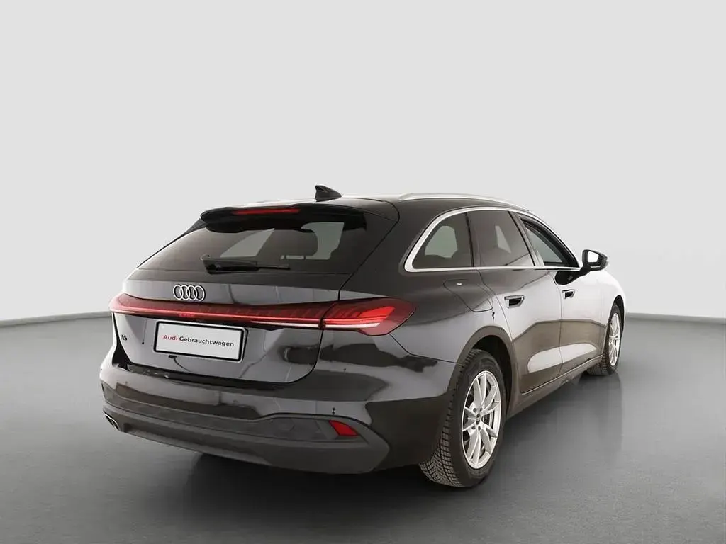 Gebraucht Audi A5 Sport 204 PS (150 kW) 2025 Schwarz Kombi