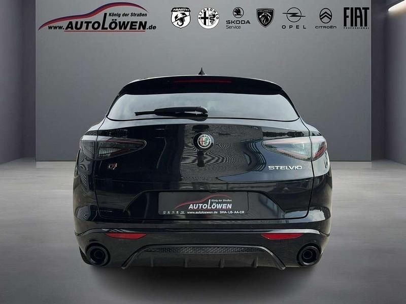 Neu Alfa Romeo Stelvio 280 PS (205 kW) 2025 Nero vulcano, metallic SUV