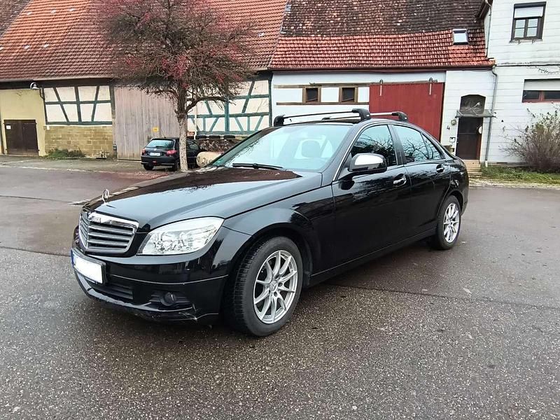Schwarz Gebraucht 2008 Mercedes C230 Limousine | 6.250 € (Fairer Preis) - Bild 1/4
