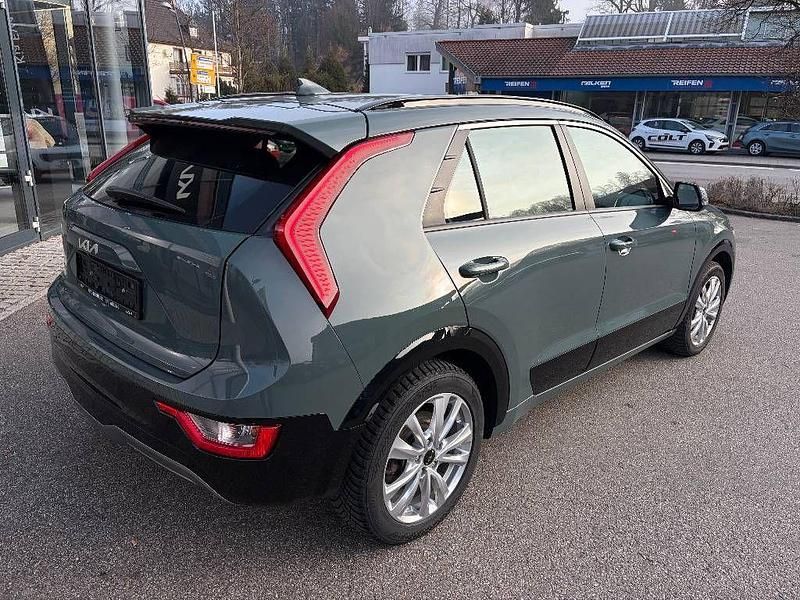 Gebraucht Kia Niro Vision 150 kW (204 PS) 2022 Grün SUV