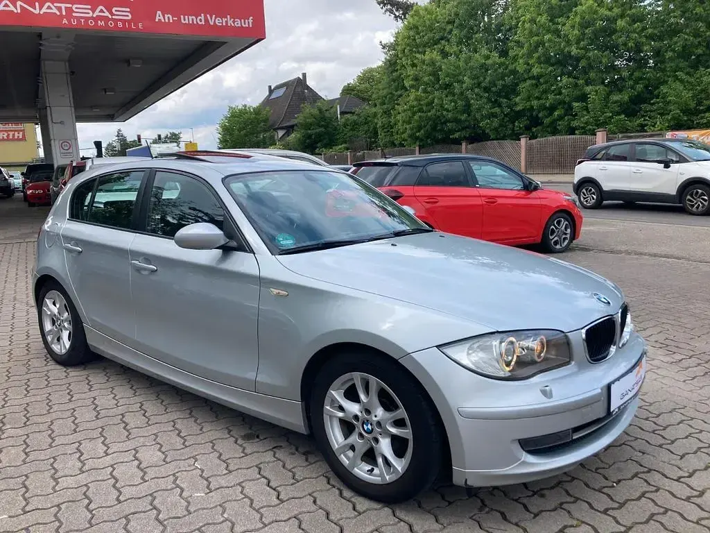 Gebraucht BMW 118 Efficient Dynamics 143 PS (105 kW) 2008 Silber Kleinwagen