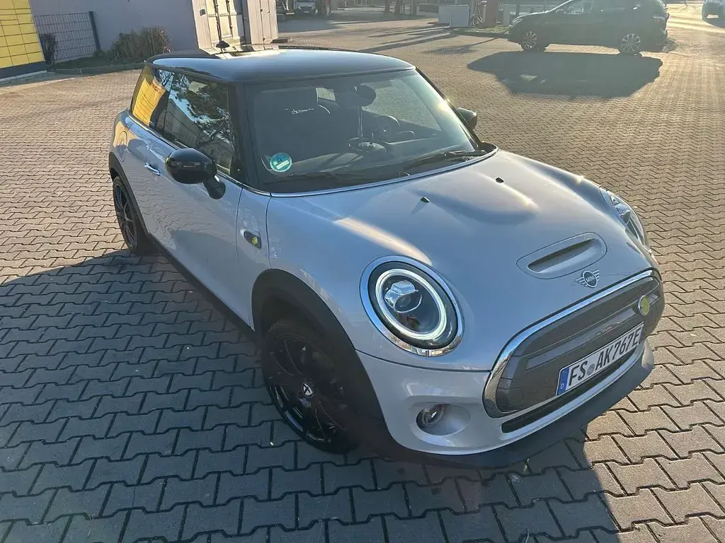 Gebraucht Mini Cooper SE Classic 135 kW (184 PS) 2020 Kleinwagen
