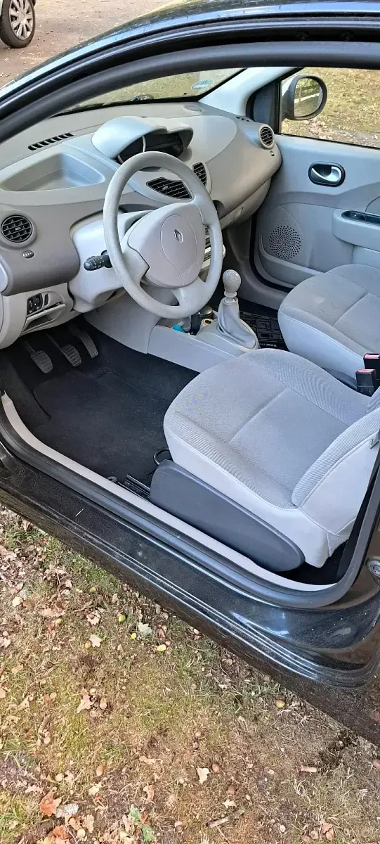Gebraucht Renault Twingo 75 PS (55 kW) 2010 Schwarz Kleinwagen