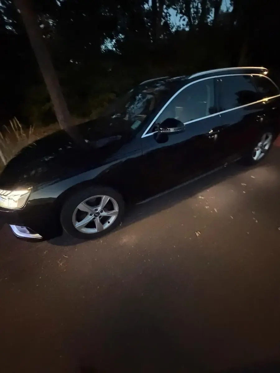 Gebraucht Audi A4 150 PS (110 kW) 2020 Schwarz Kombi