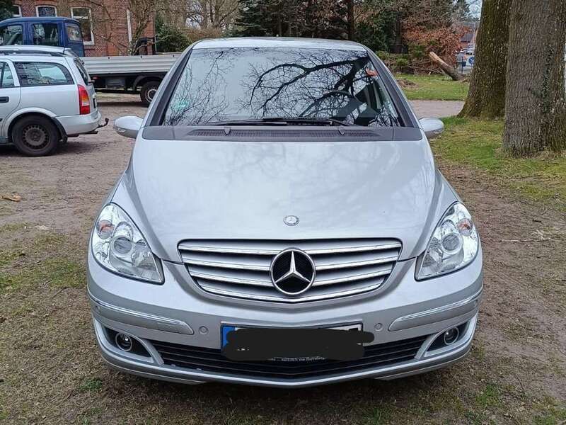 Silber Gebraucht 2006 Mercedes B170 Van / Kleinbus | 5.200 € (Etwas zu teuer) - Bild 1/4