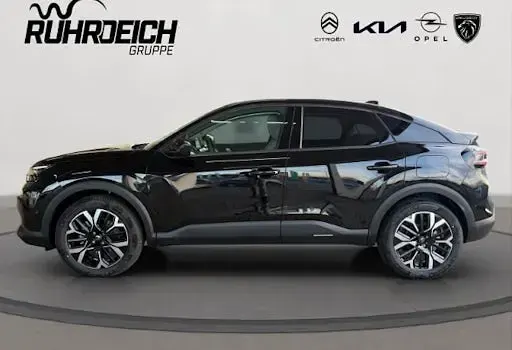 Neu Citroën C4 PureTech 131 PS (96 kW) 2025 Schwarz SUV