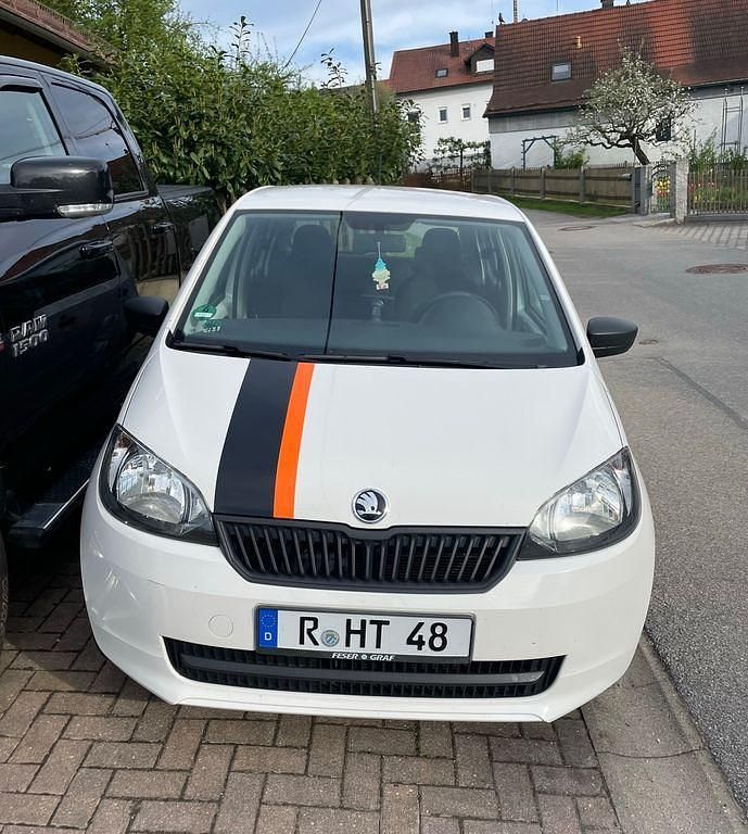 Gebraucht Skoda Citigo Active 60 PS (44 kW) 2015 Weiß Kleinwagen